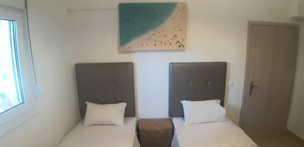 Maria Lemoni Swimming Pool Apartment Nea Skioni Buitenkant foto