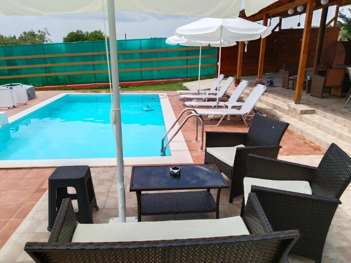 Maria Lemoni Swimming Pool Apartment Nea Skioni Buitenkant foto